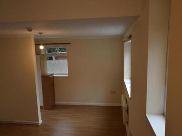 House for rent in Robin Hood, The Slade