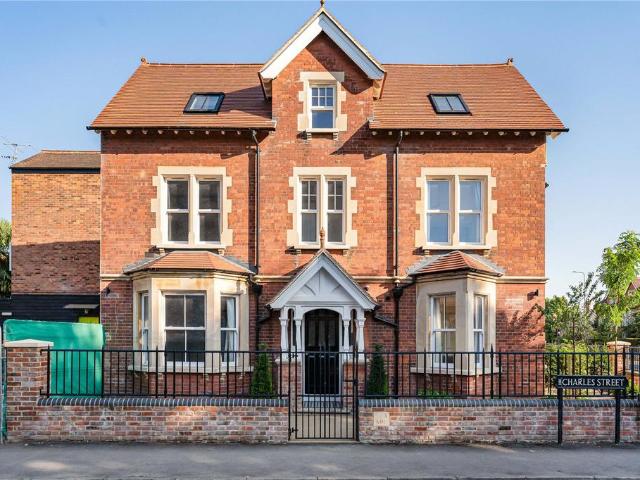 Apartment for rent in Robin Hood, The Slade