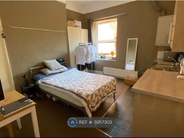 Studio for rent in East Oxford, Oxford