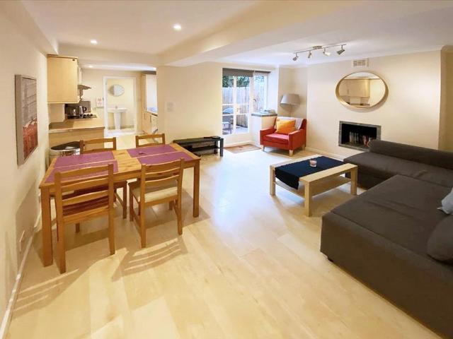 Apartment for rent in Earl's Court, Greater London
