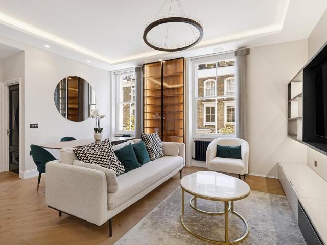 House for rent in Earl's Court, Greater London