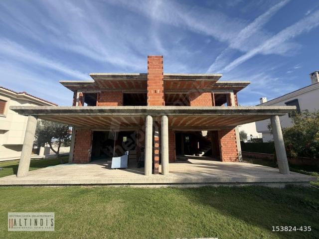 Şifne Mahallesi, Çeşme içerisinde satılık Villa