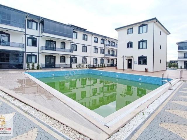 Yeni Mahalle, Karasu içerisinde kiralık mülk