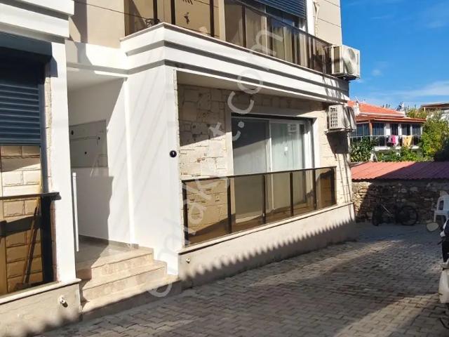 Çiftlik Mahallesi, Çeşme içerisinde kiralık mülk