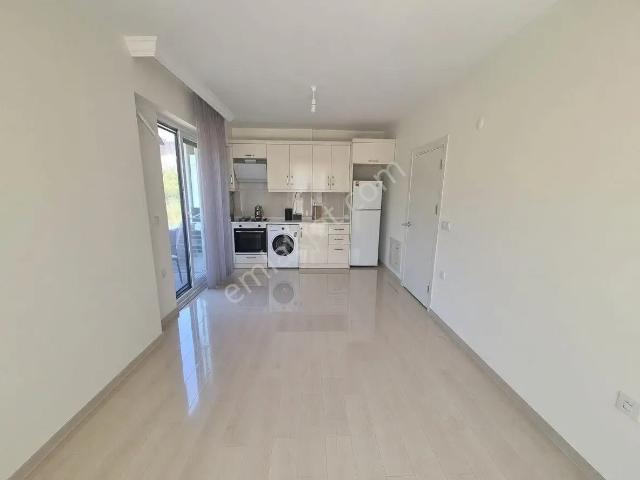 Sultaniye, Çiftlikköy içerisinde kiralık mülk