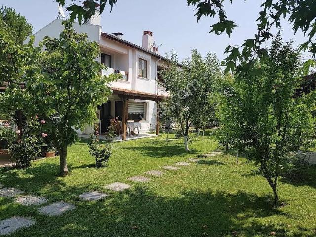 Çiftlikköy, Yalova içerisinde kiralık Villa