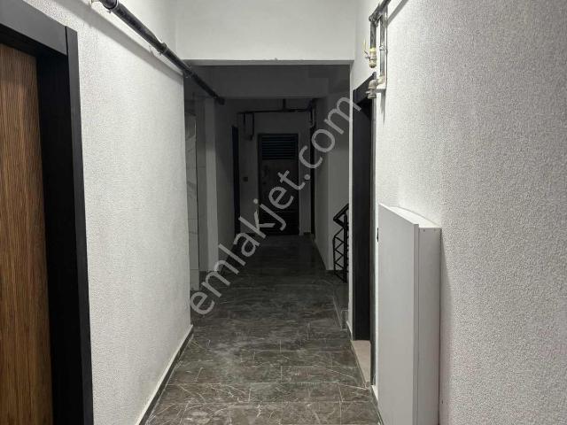 Mehmet Akif Ersoy, Çiftlikköy içerisinde kiralık mülk
