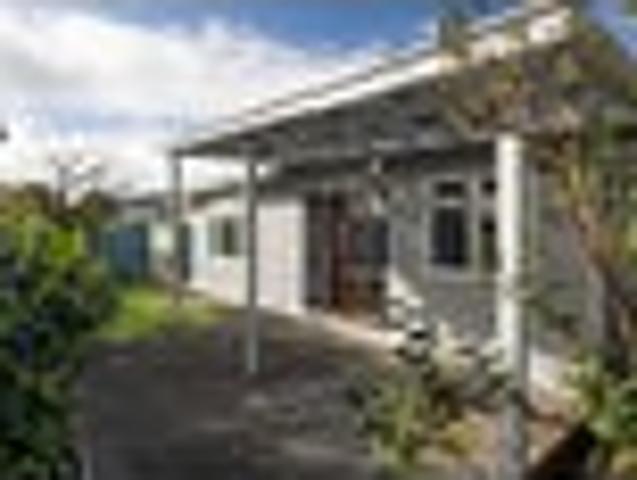 House for sale in Paraparaumu Beach, Wellington
