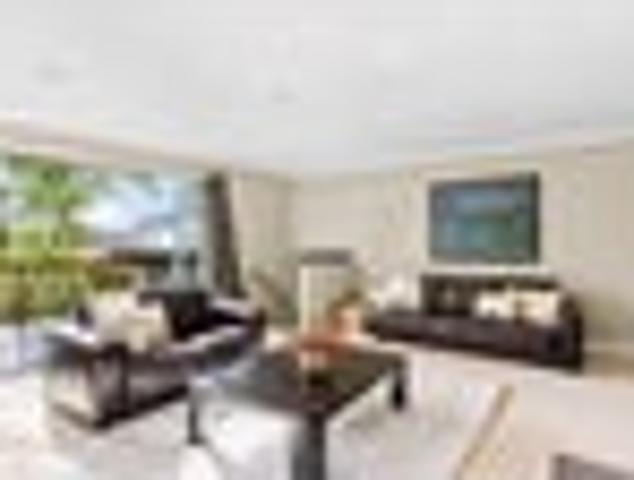 House for sale in Paremoremo