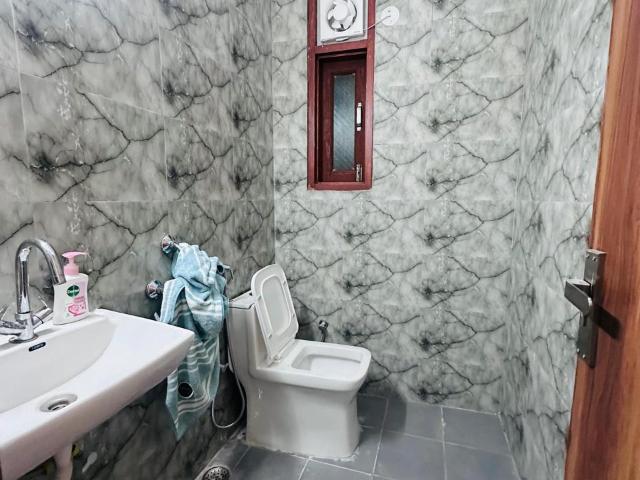 Property for rent in Deri