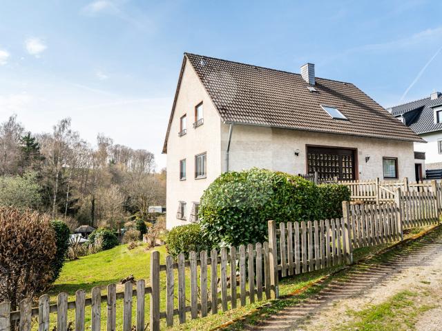 Villa kaufen in Niederwennerscheid, Neunkirchen-Seelscheid