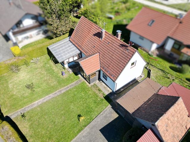 Erdgeschosswohnung kaufen in Walkertshofen, Bayern