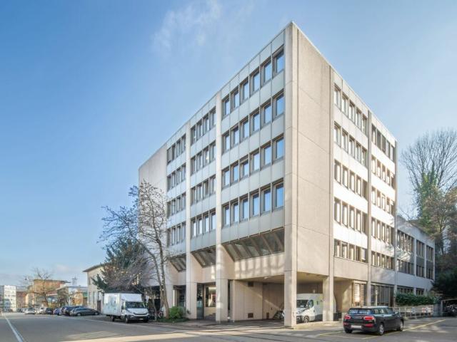 Büro mieten in Einigen, Zürich