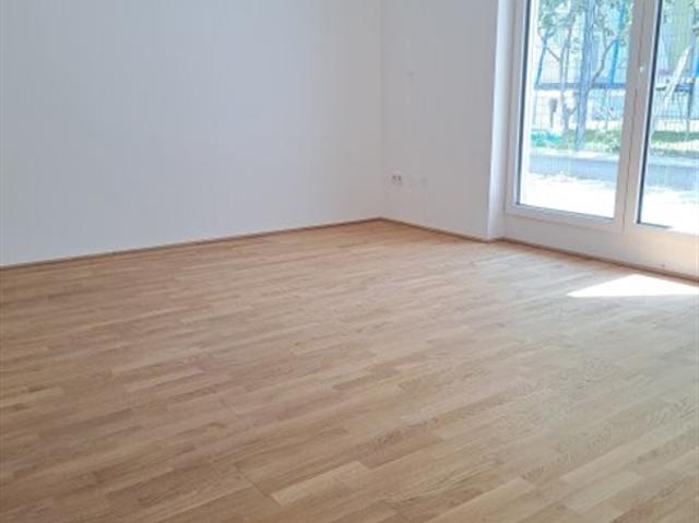 First Floor kaufen in Wien