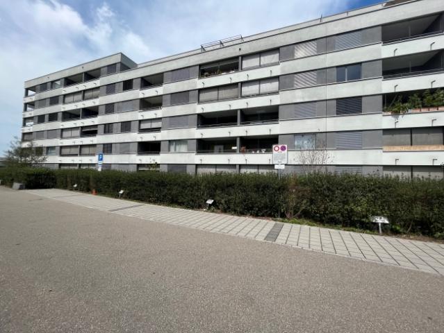 Etagenwohnung mieten in Schlieren
