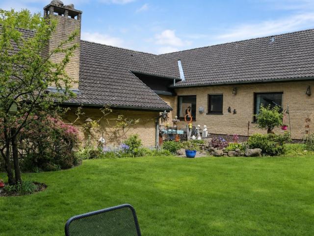 Villa kaufen in Hude, Niedersachsen