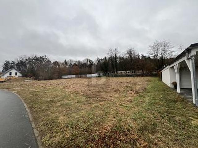 Erdgeschosswohnung kaufen in Hirschaid, Bayern