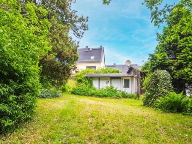 Erdgeschosswohnung kaufen in Limbach-Oberfrohna, Sachsen