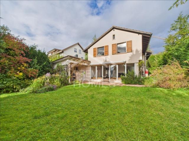 Einfamilienhaus kaufen in Herrliberg, Zürich