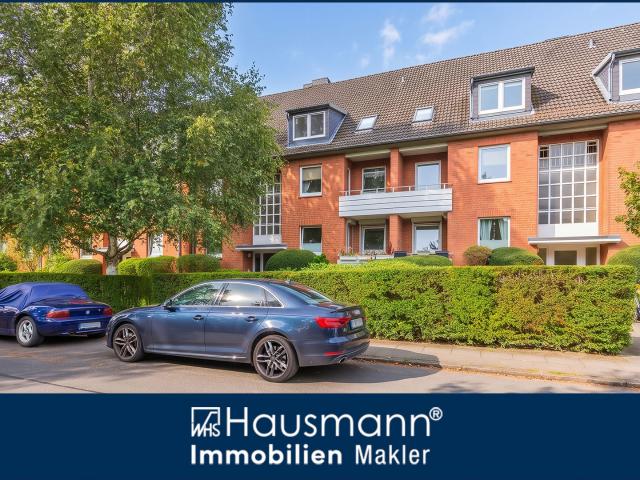 Dachgeschosswohnung kaufen in Niendorf, Hamburg