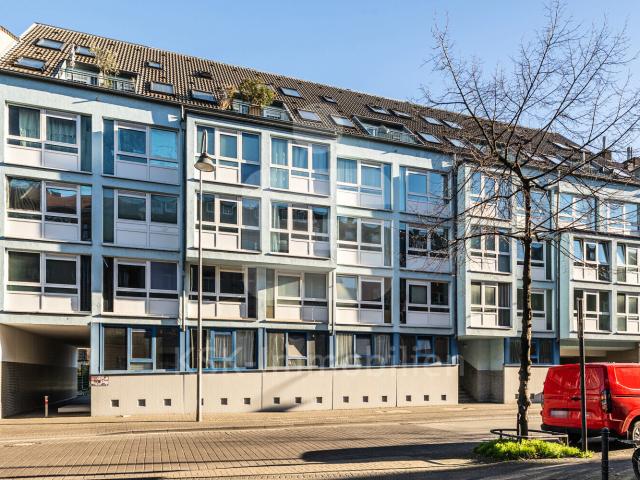 Dachgeschosswohnung kaufen in Ehrenfeld, Köln