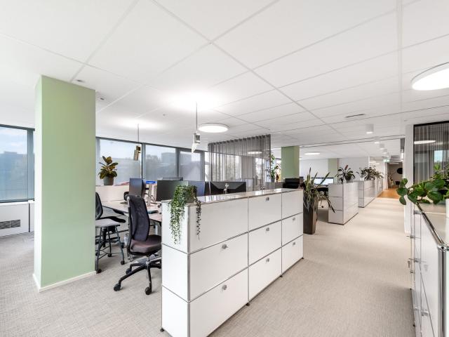 Büro kaufen in Einigen, Zürich