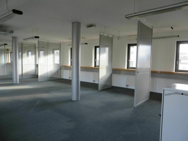 Büro mieten in Rüti (ZH), Zürich