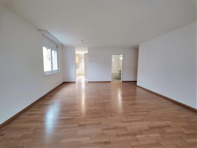 Apartment mieten in Bachenbülach, Bezirk Bülach