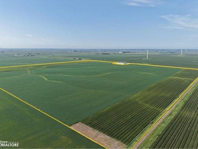 Farm for sale in Traer, Tama County