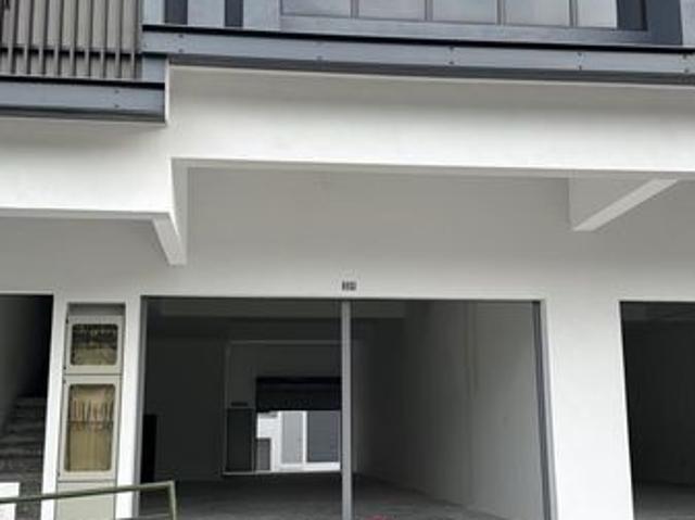 Shop for rent in Sendayan Village, Negeri Sembilan
