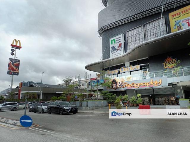 Shop for rent in Country Heights Damansara, Kuala Lumpur