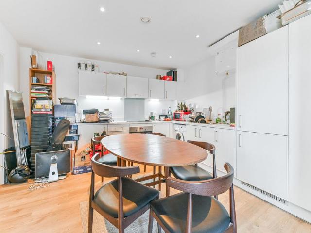Apartment for rent in London Borough of Croydon, Greater London