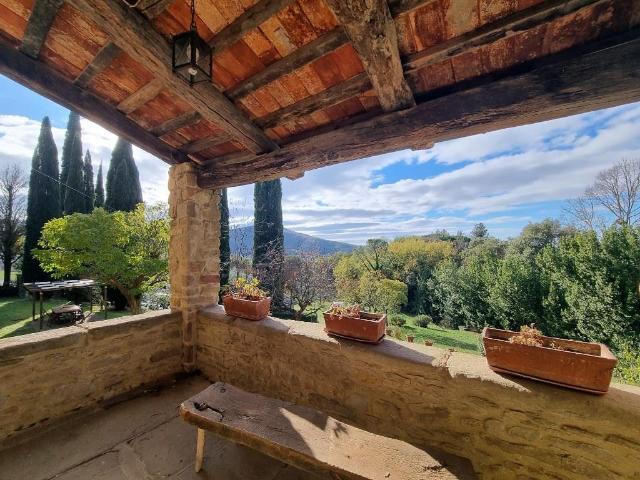 Casa in vendita a Cortona, Toscana