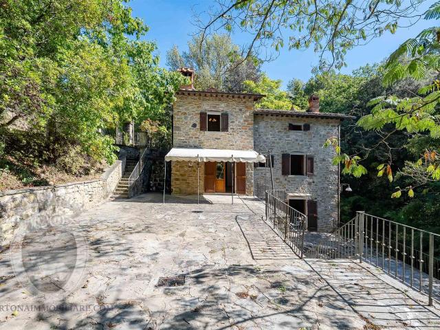 Casa in vendita a Cortona, Toscana