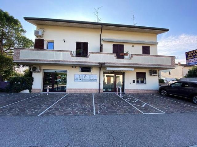 Locale Commerciale in vendita a Unione dei comuni della Bassa Romagna, Bagnacavallo