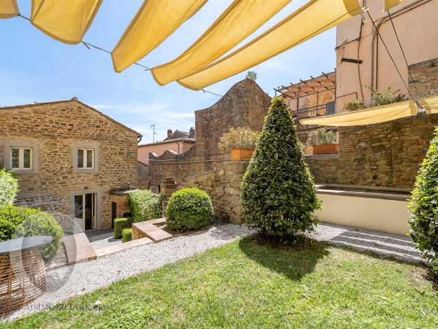 Appartamento in vendita a Cortona, Toscana