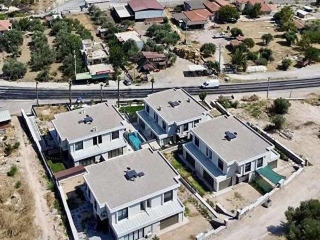 Foça, İzmir içerisinde satılık Villa