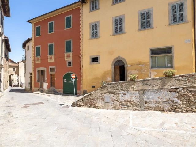 Appartamento in vendita a Castiglion Fiorentino, Toscana
