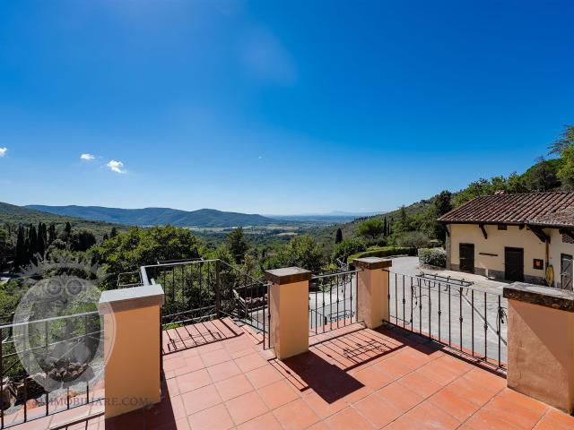 Casa in vendita a Cortona, Toscana