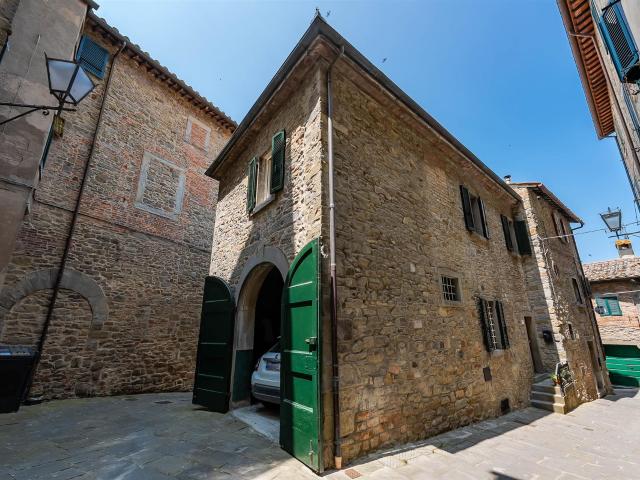 Casa in vendita a Cortona, Toscana