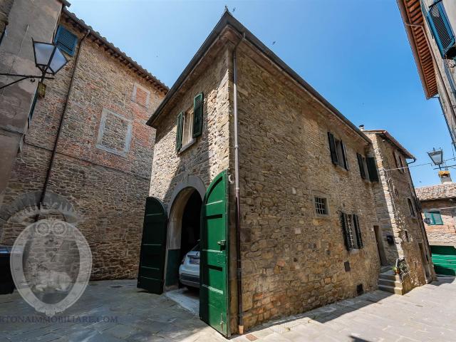 Casa in vendita a Cortona, Toscana