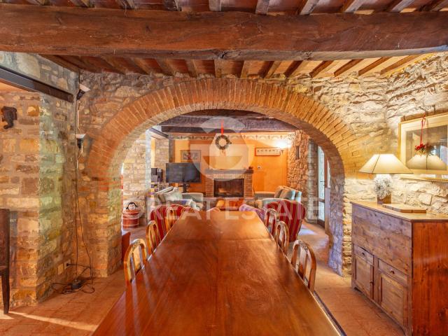 Casa in vendita a Montegabbione, Terni