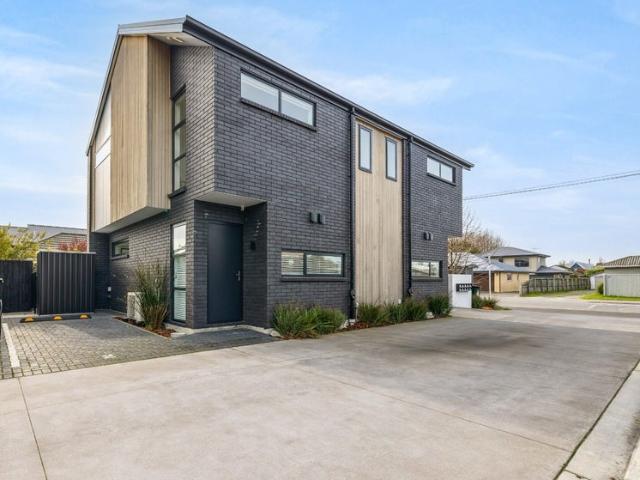 House for rent in Chaslands, Canterbury