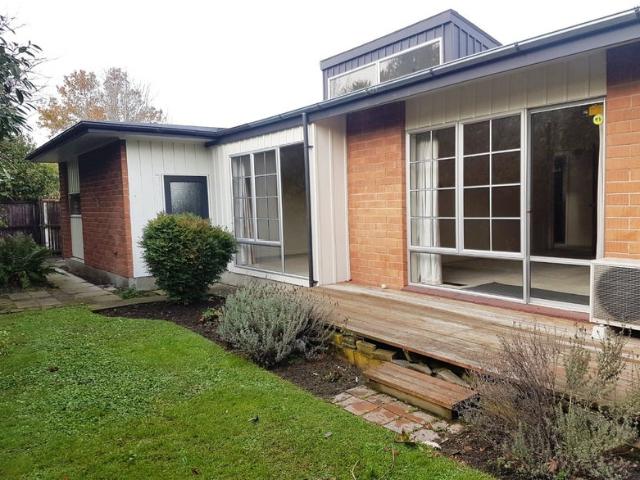 House for rent in Chaslands, Canterbury