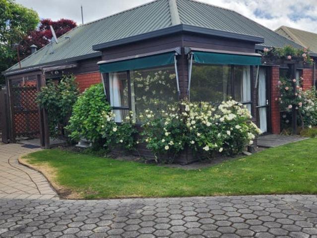 House for rent in Chaslands, Canterbury
