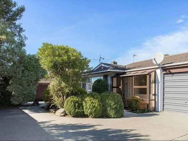 Apartment for rent in Chaslands, Canterbury