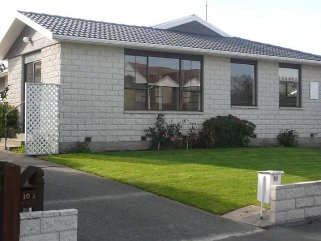 Apartment for rent in Chaslands, Canterbury