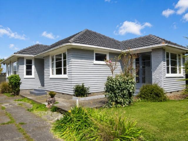 House for rent in Chaslands, Canterbury
