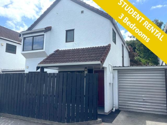 House for rent in Chaslands, Canterbury