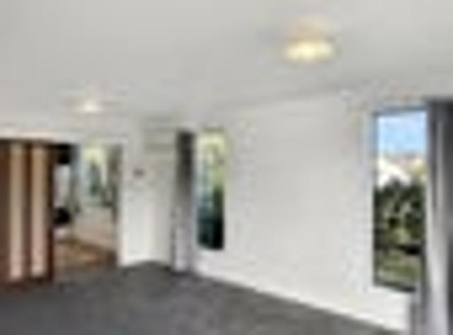 Apartment for rent in Chaslands, Canterbury